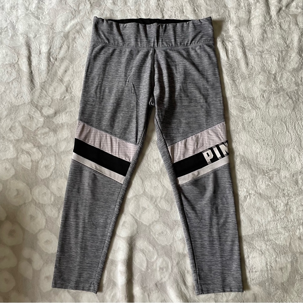PINK Victoria’s Secret Ultimate Cropped Leggings Gray Black Size Large